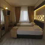 Grand Liza