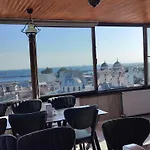 Grand Liza 酒店 3*