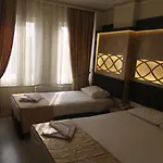 Ξενοδοχείο Grand Liza