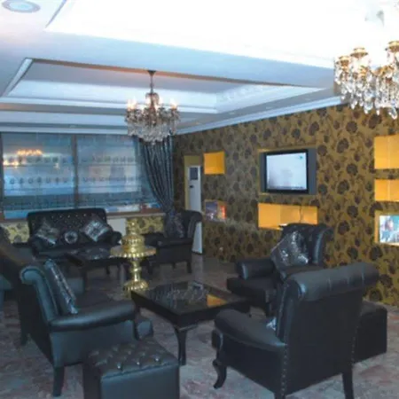 Ξενοδοχείο Grand Liza 3*