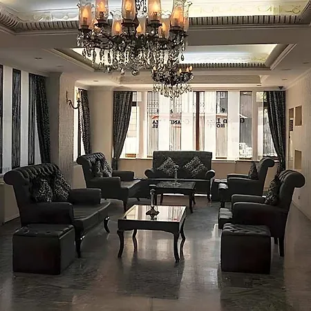Grand Liza