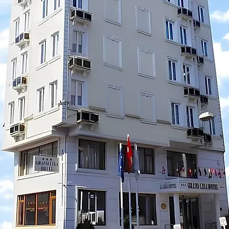 Hotel Grand Liza 3*