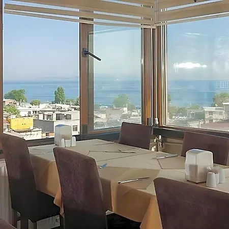 Hotel Grand Liza 3*
