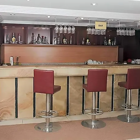 Grand Liza Hotel 3*