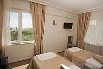 Grand Liza Hotel 3*