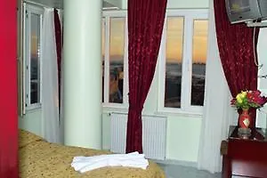 Hotel Grand Liza 3*