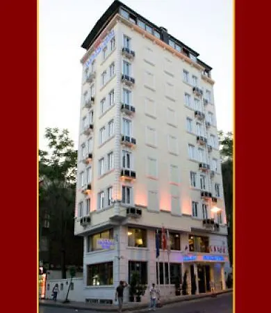 Grand Liza