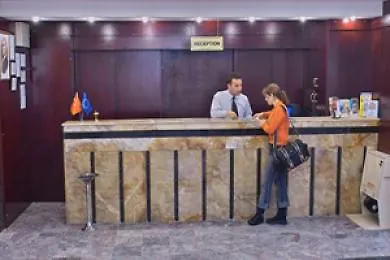 Grand Liza Hotel