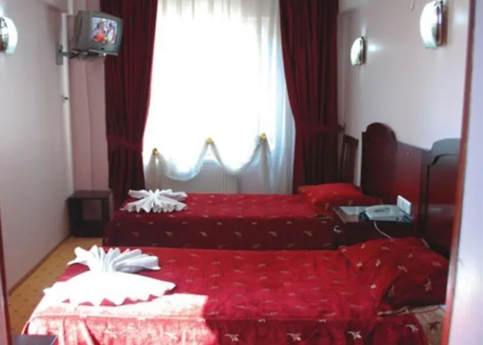 Grand Liza Otel 3*