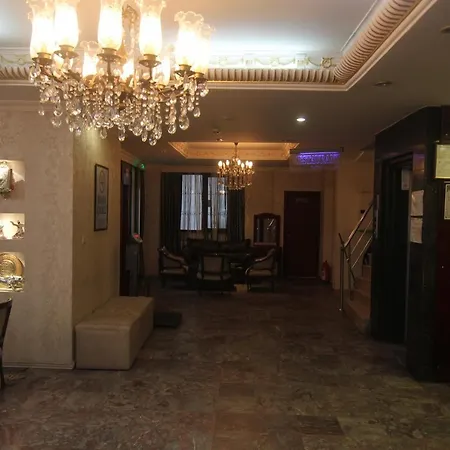 Grand Liza