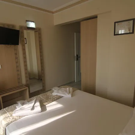 Grand Liza Отель